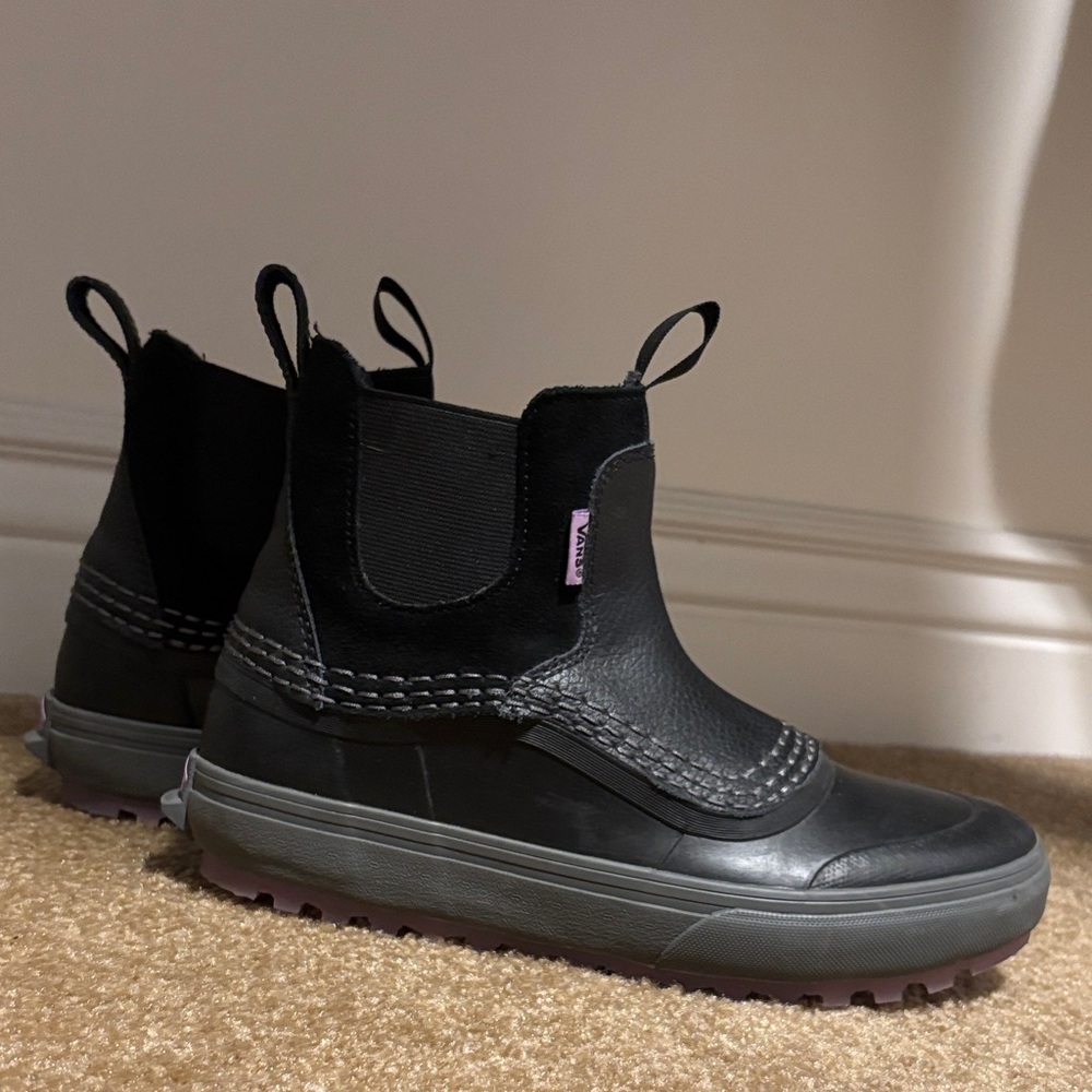 Vans MTE Standard Mid-Chelsea waterproof boot